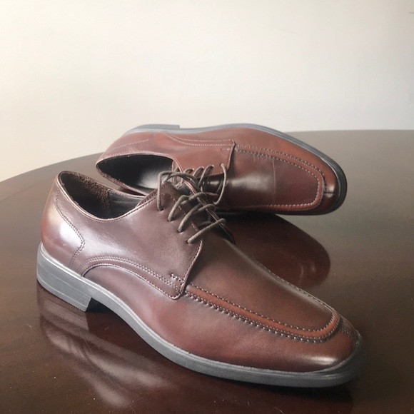 Cole Haan Chocolate Brn lace up 8.5M plain Oxfords - Picture 3 of 8